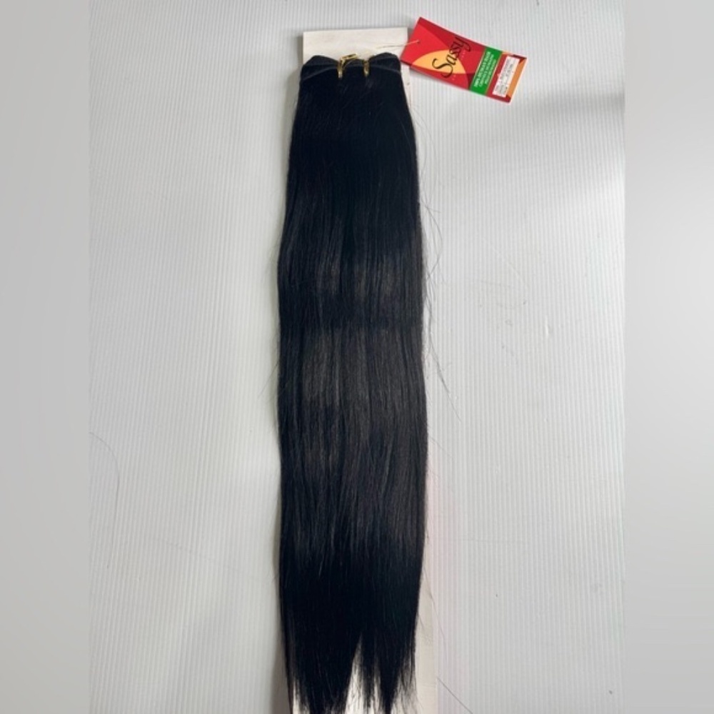 18 In 100% Human hair Black Weave Extensions